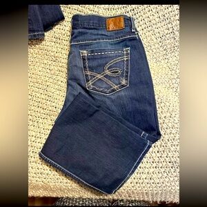Buckle jeans